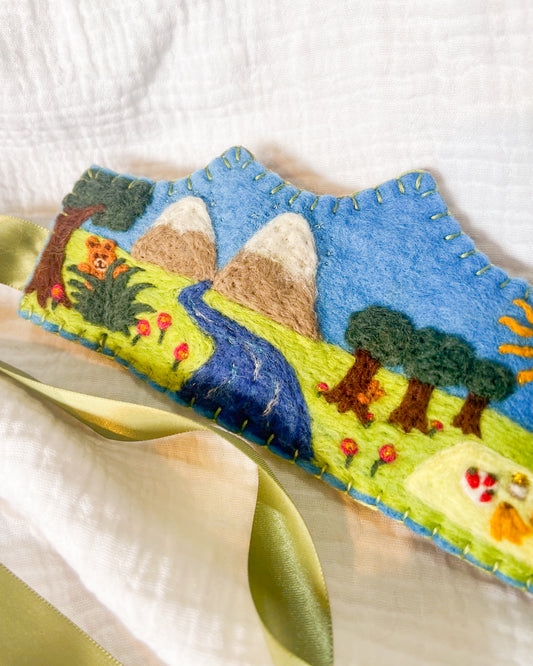Bear Hunt Crown