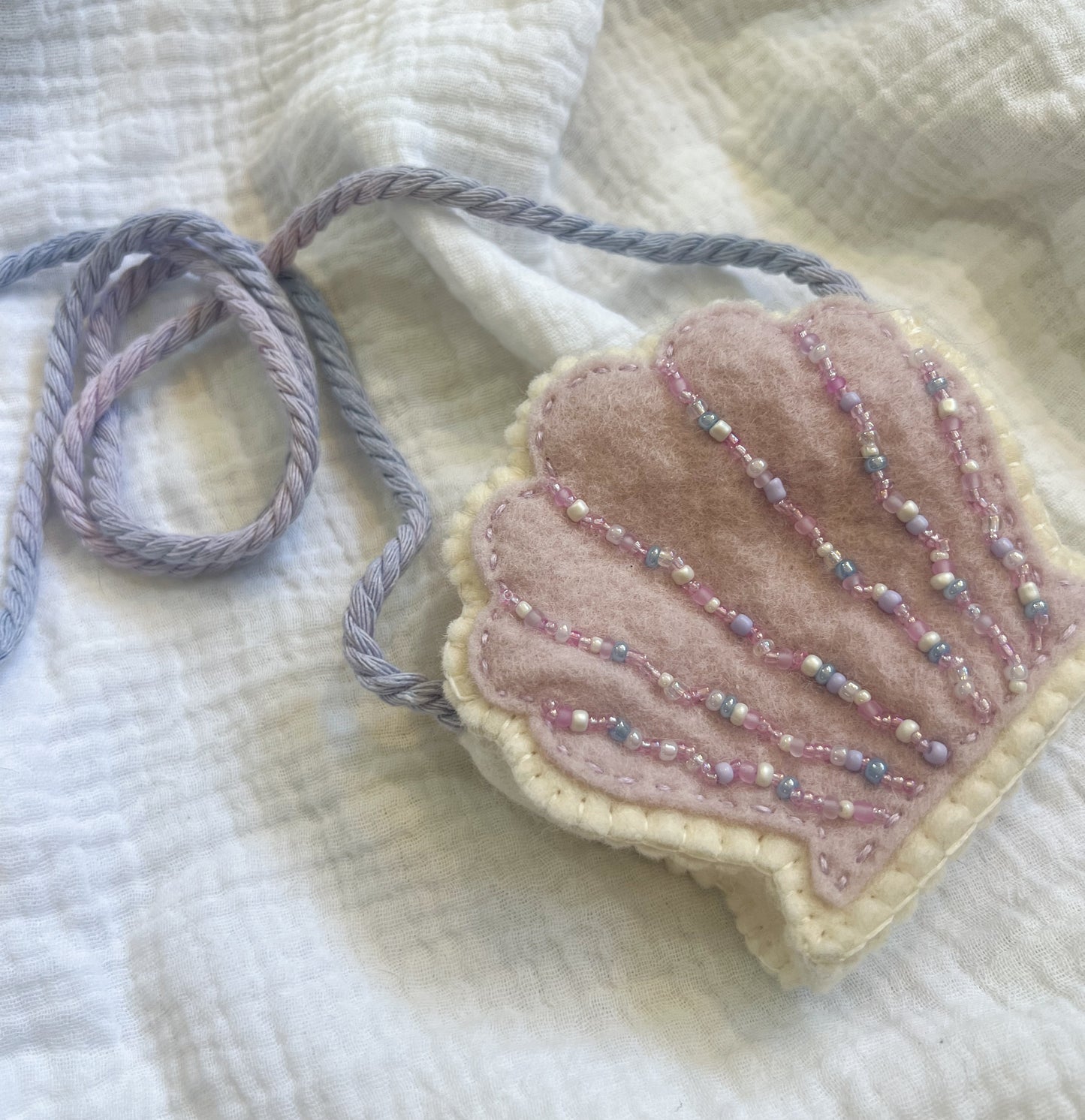 Seashell Beaded Bag - Lilac