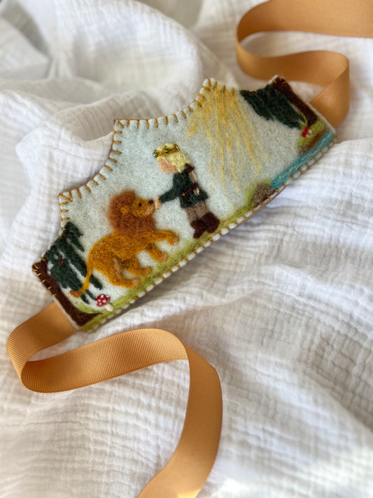 Lion and Prince Crown