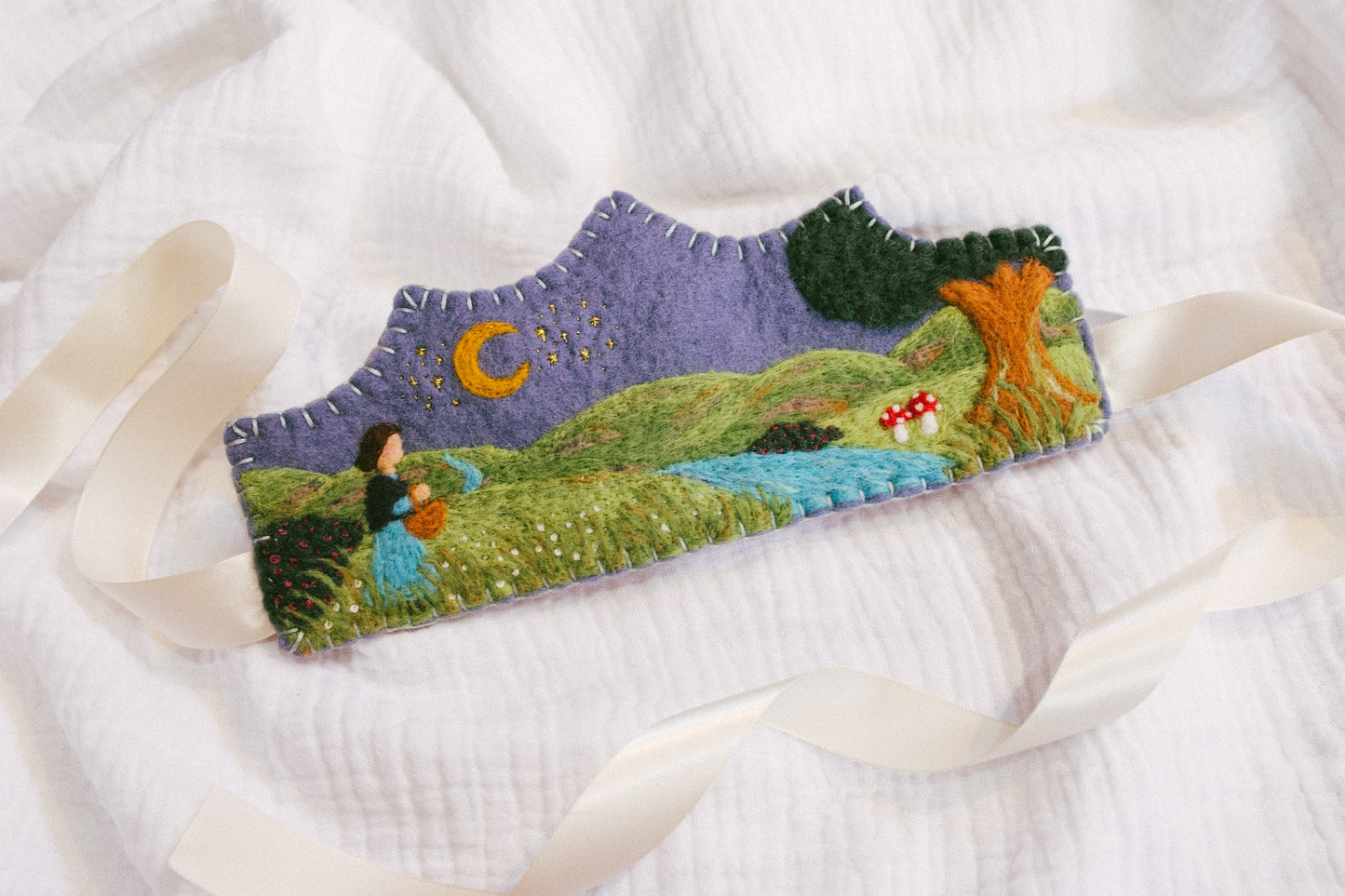 Custom Story Crown - July Birthday